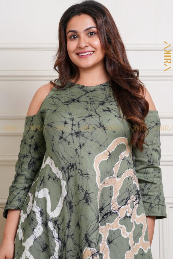 Avalora Batik Elegant Flora Dress