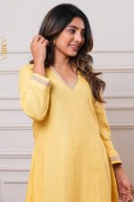 Lily charm dress